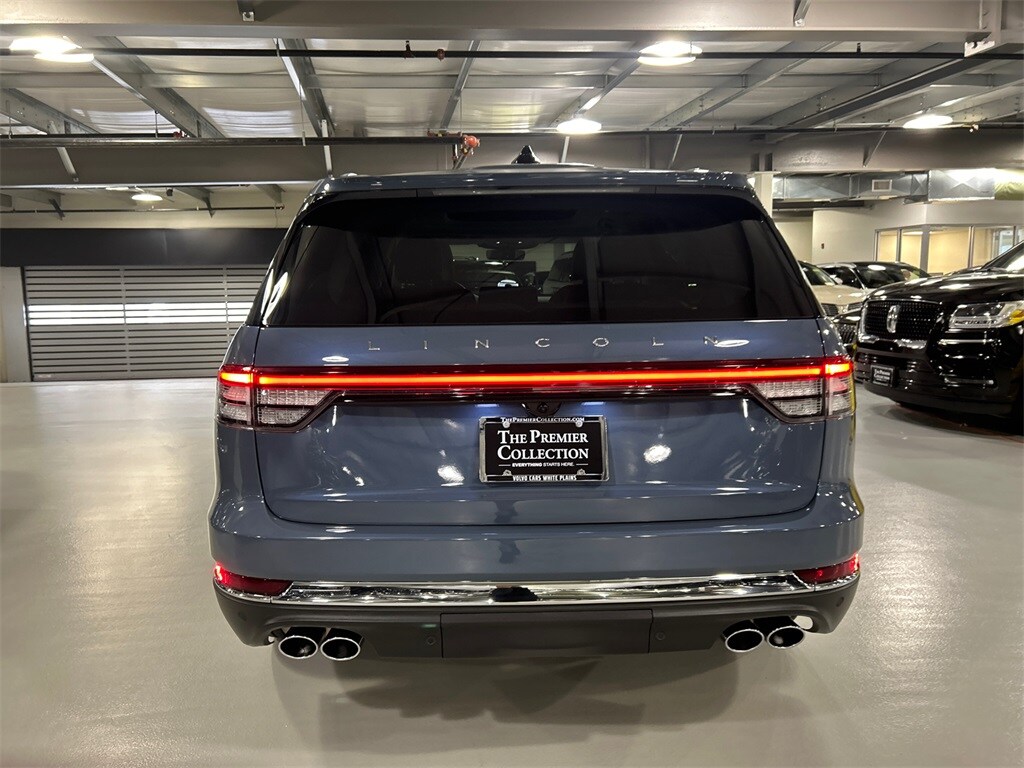 2025 Lincoln Aviator Reserve photo 3