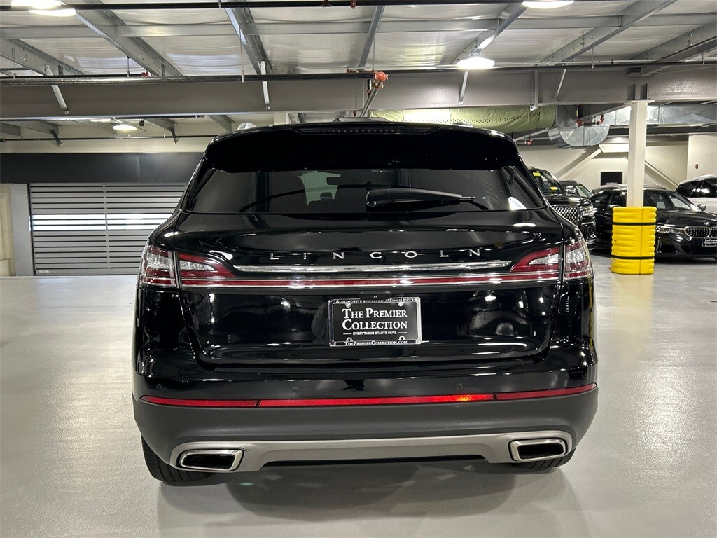 2022 Lincoln Nautilus Reserve photo 3