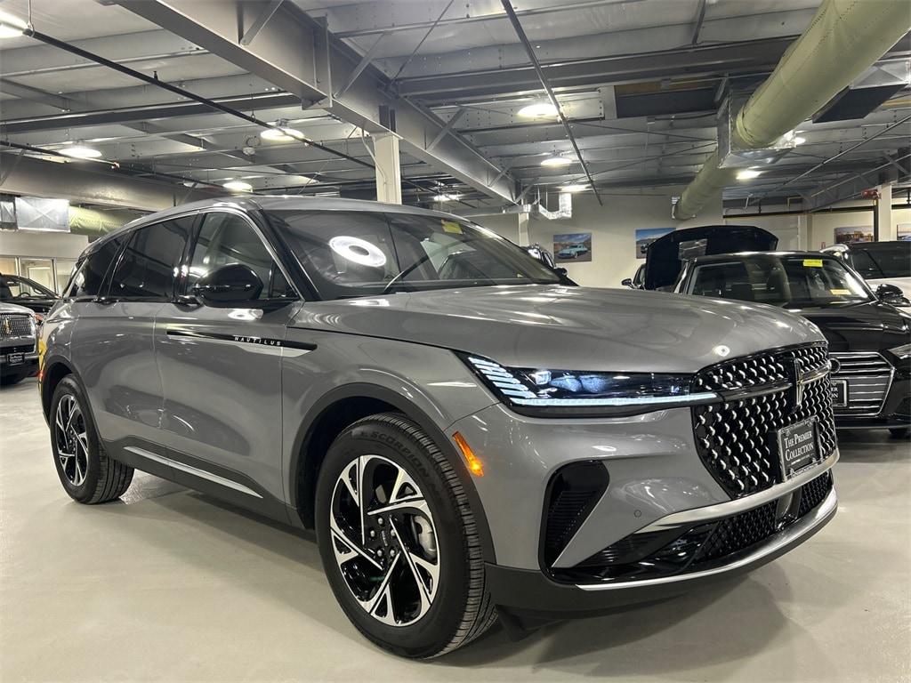 2025 Lincoln Nautilus Premiere's photo