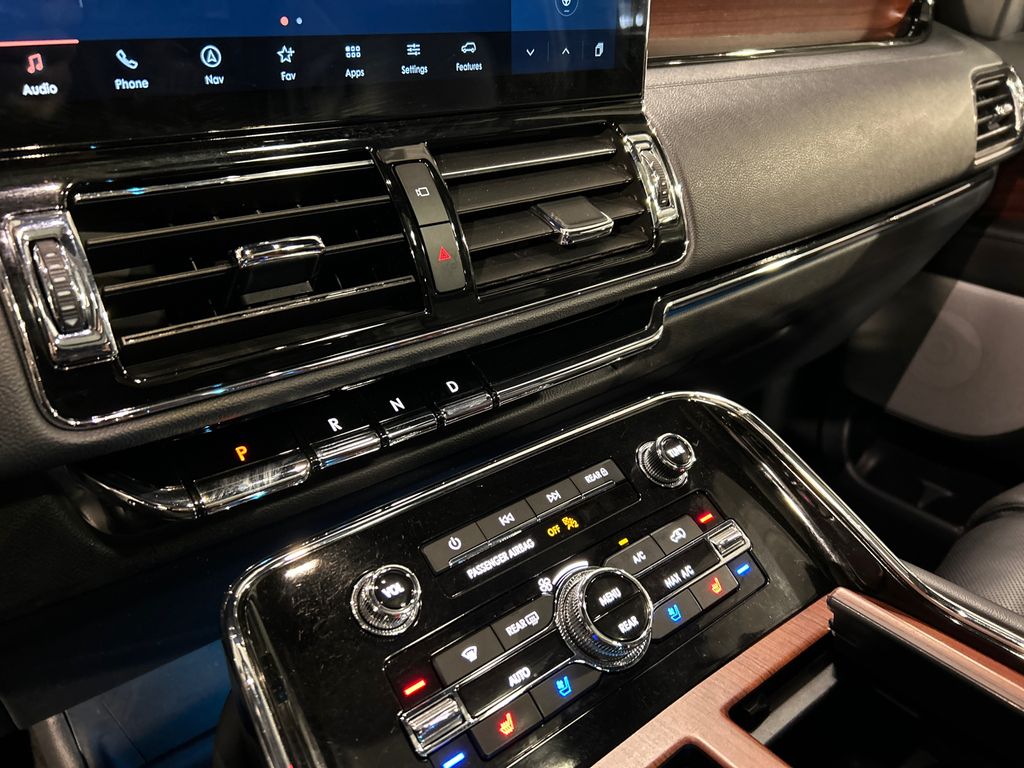 2023 Lincoln Navigator Reserve - Photo 17