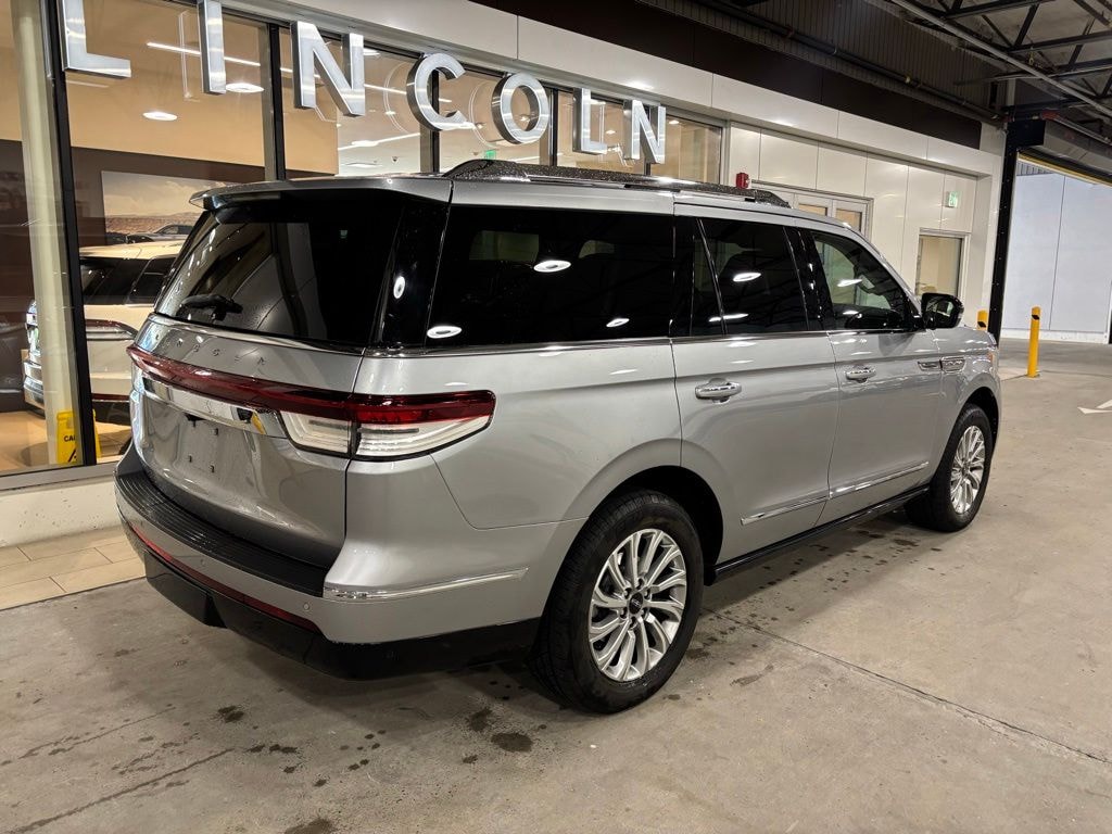 Certified 2022 Lincoln Navigator Standard SUV