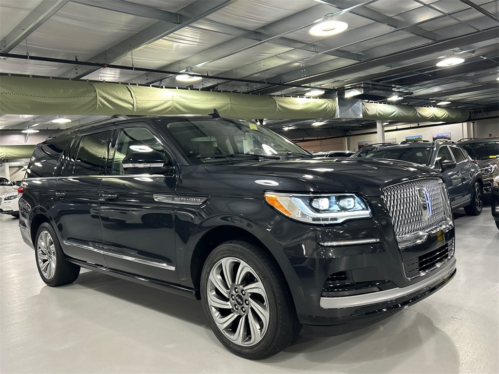 2022 Lincoln Navigator Reserve L's photo