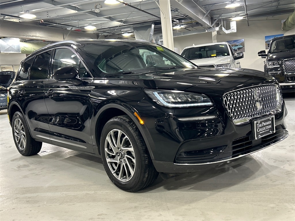 2022 Lincoln Corsair Base