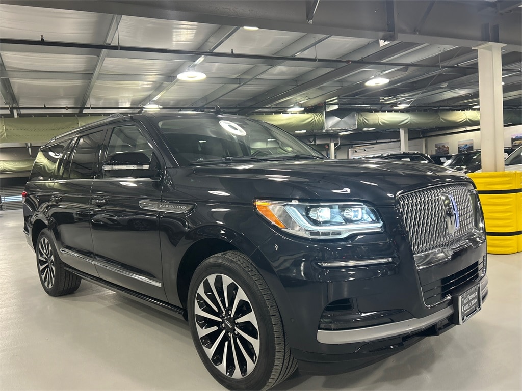 2022 Lincoln Navigator Reserve L's photo