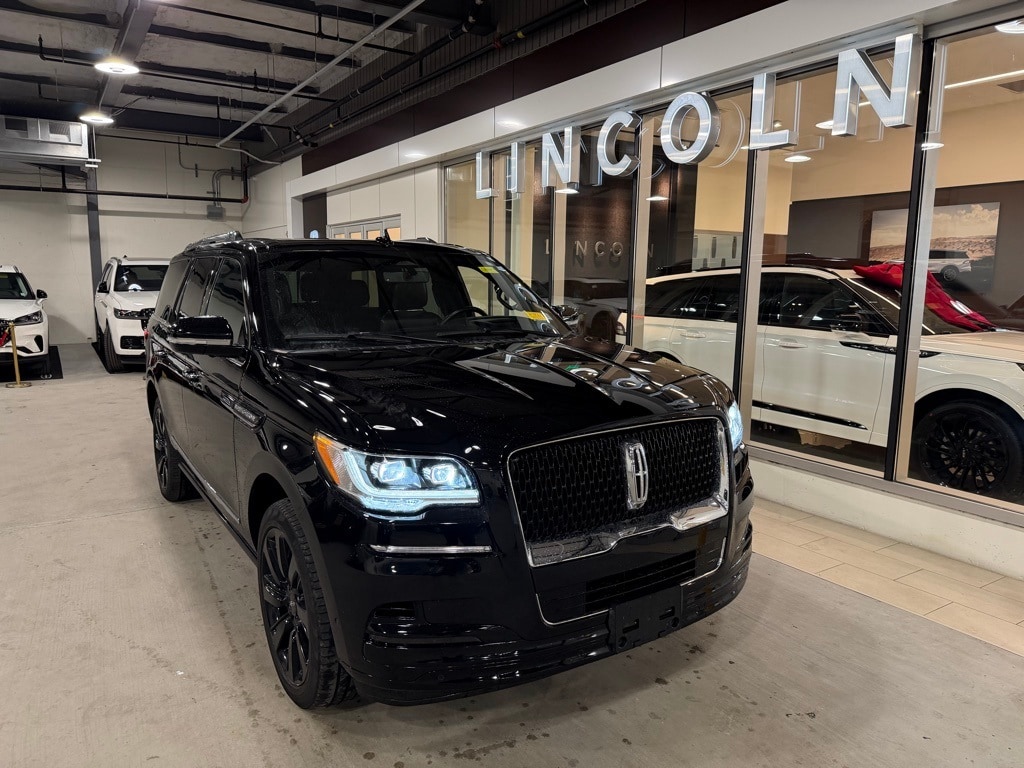 2022 Lincoln Navigator Reserve's photo