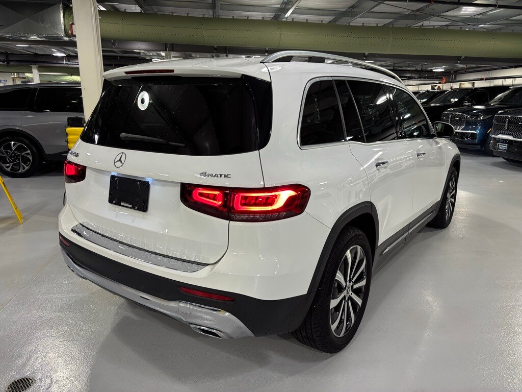 2022 Mercedes Benz GLB 250 4MATIC photo 2