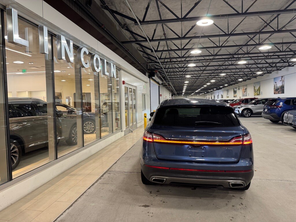 2019 Lincoln Nautilus Select photo 4