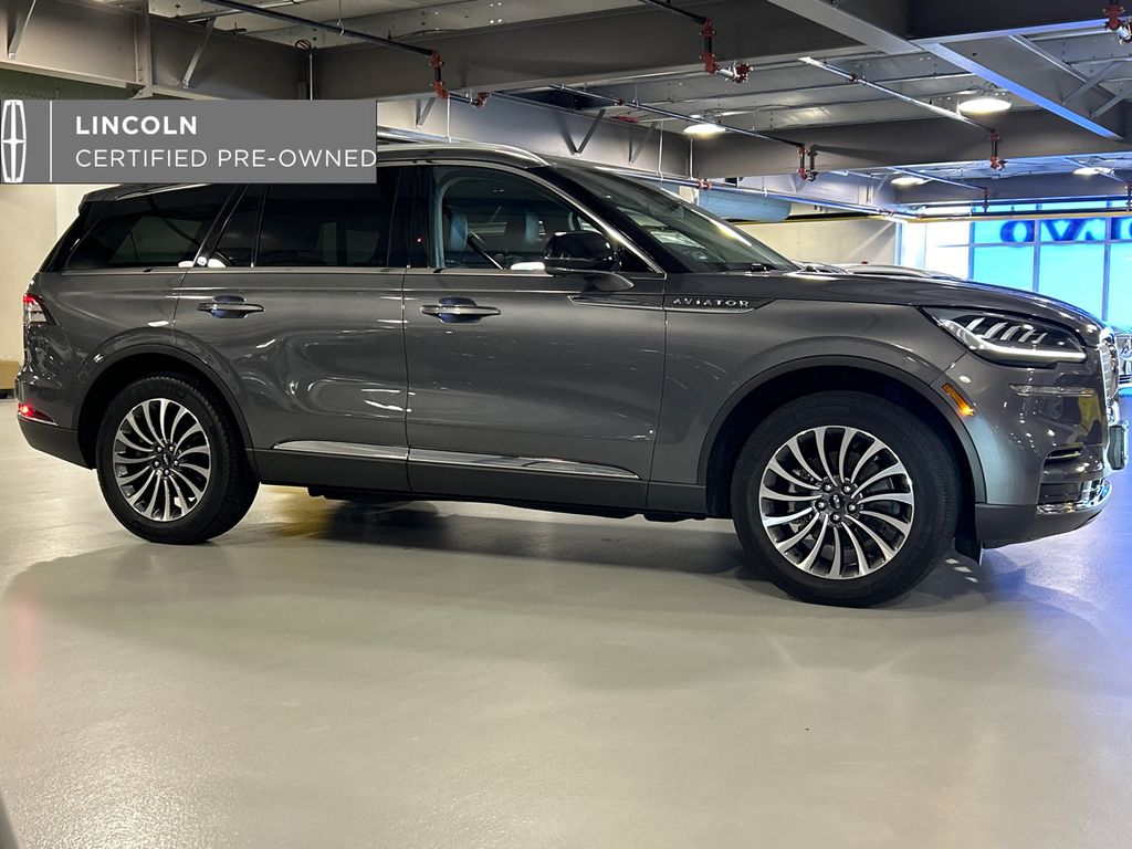2023 Lincoln Aviator Reserve AWD's photo