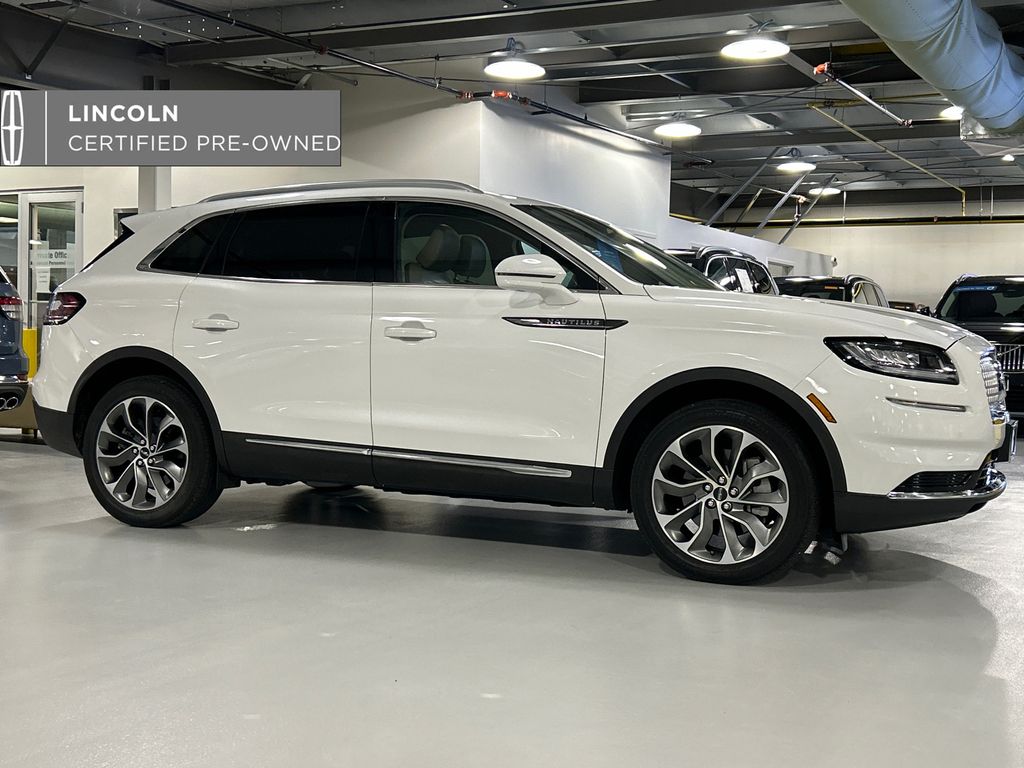 2023 Lincoln Nautilus Reserve AWD's photo