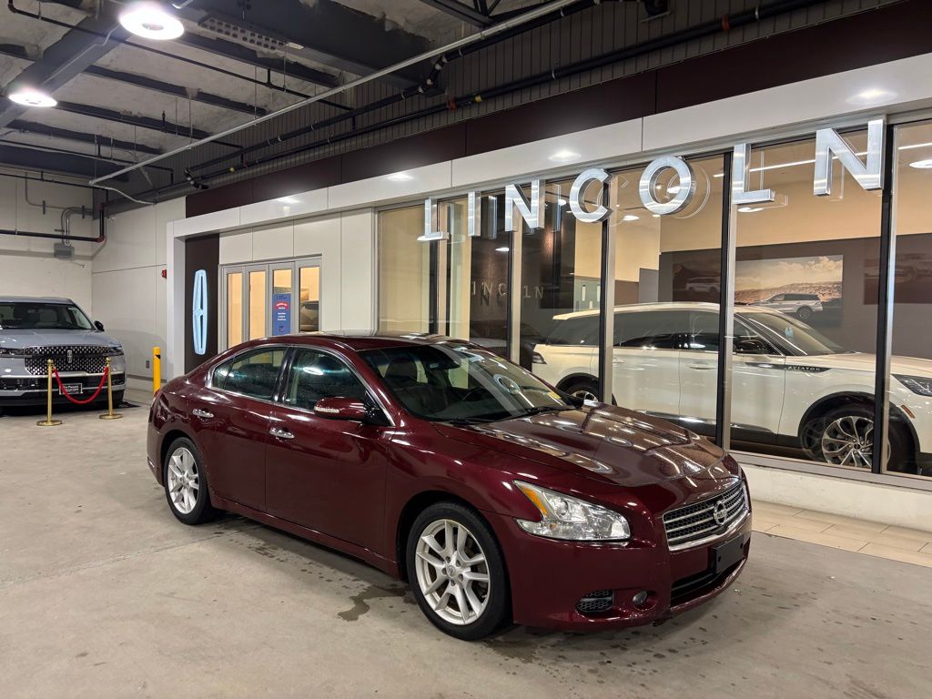 2010 Nissan Maxima 3.5 SV's photo