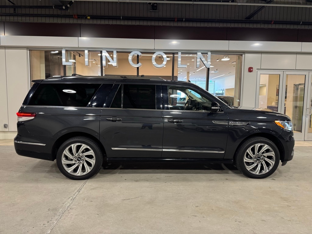 Certified 2022 Lincoln Navigator L L Reserve SUV