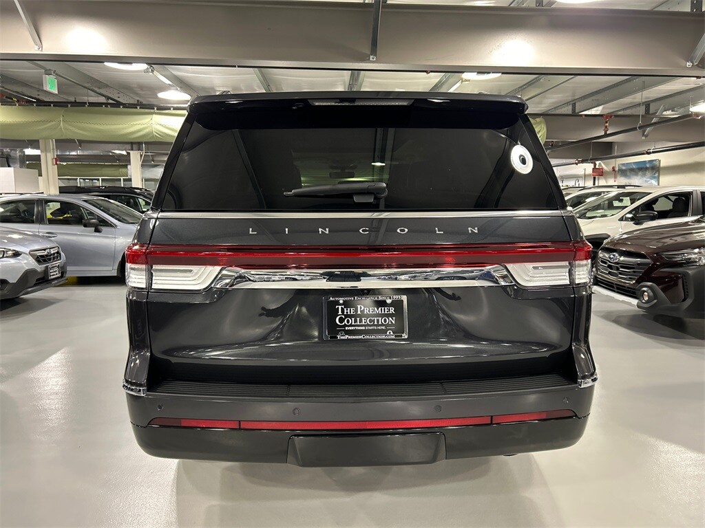 2022 Lincoln Navigator Reserve photo 2