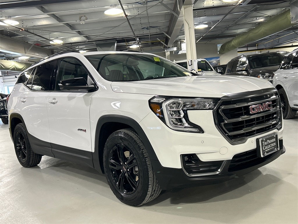 2022 GMC Terrain AT4