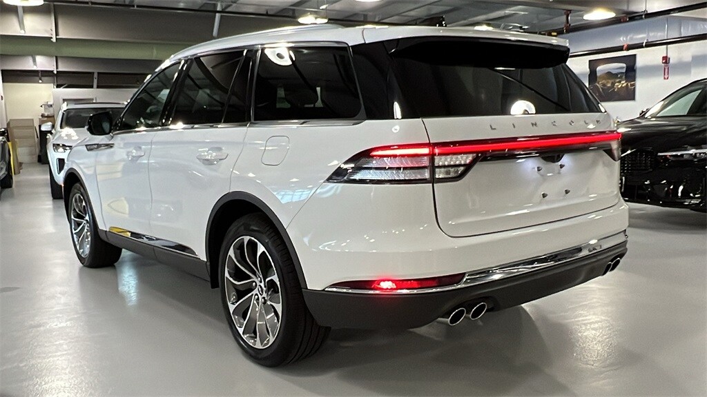 2025 Lincoln Aviator Reserve photo 4