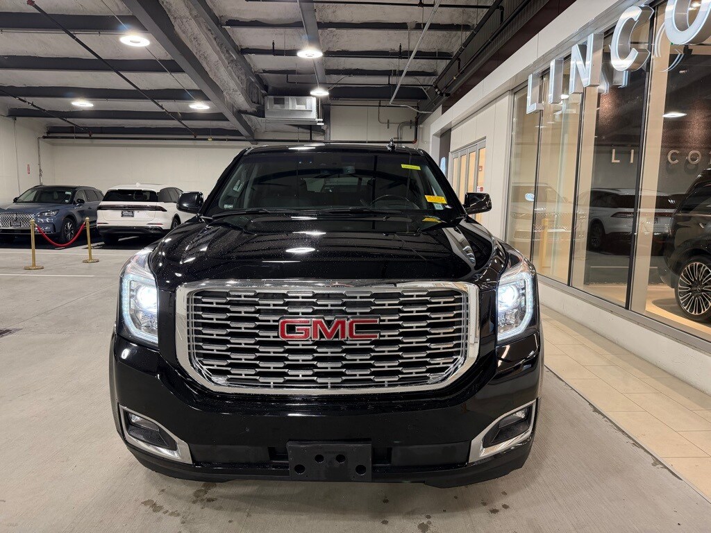2019 Gmc Yukon Denali photo 3