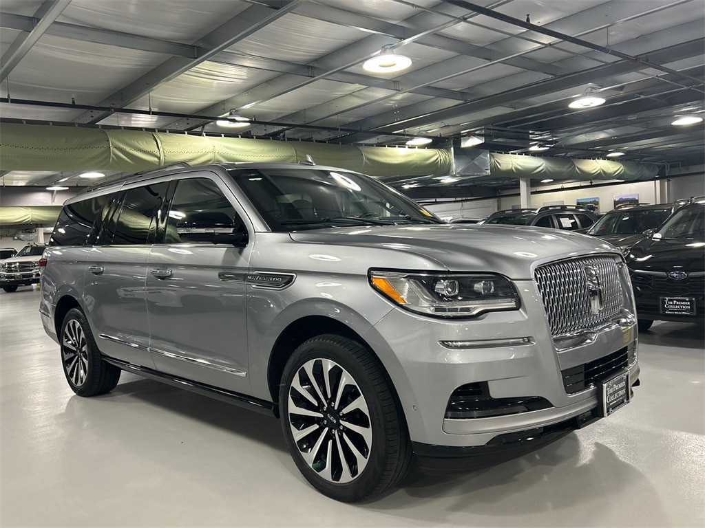 2023 Lincoln Navigator Reserve L's photo