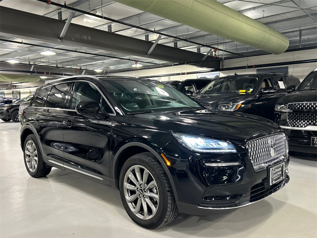 2022 Lincoln Corsair Base's photo