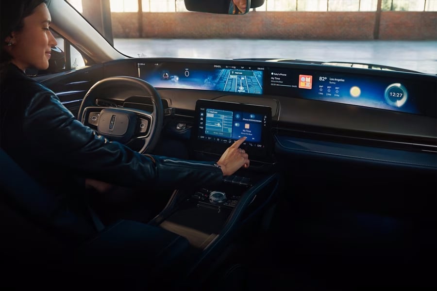  LINCOLN DIGITAL EXPERIENCE