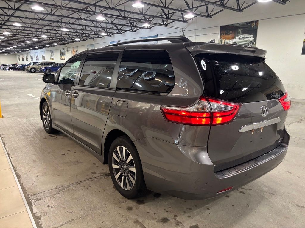 Used 2020 Toyota Sienna Limited Premium Minivan/Van