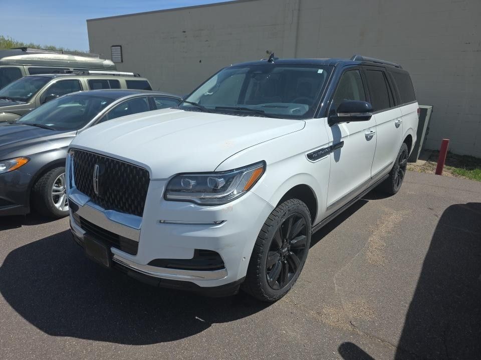 2023 Lincoln Navigator Black Label L 4WD's photo