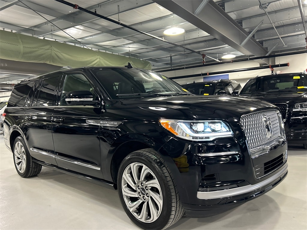 2022 Lincoln Navigator Reserve L's photo