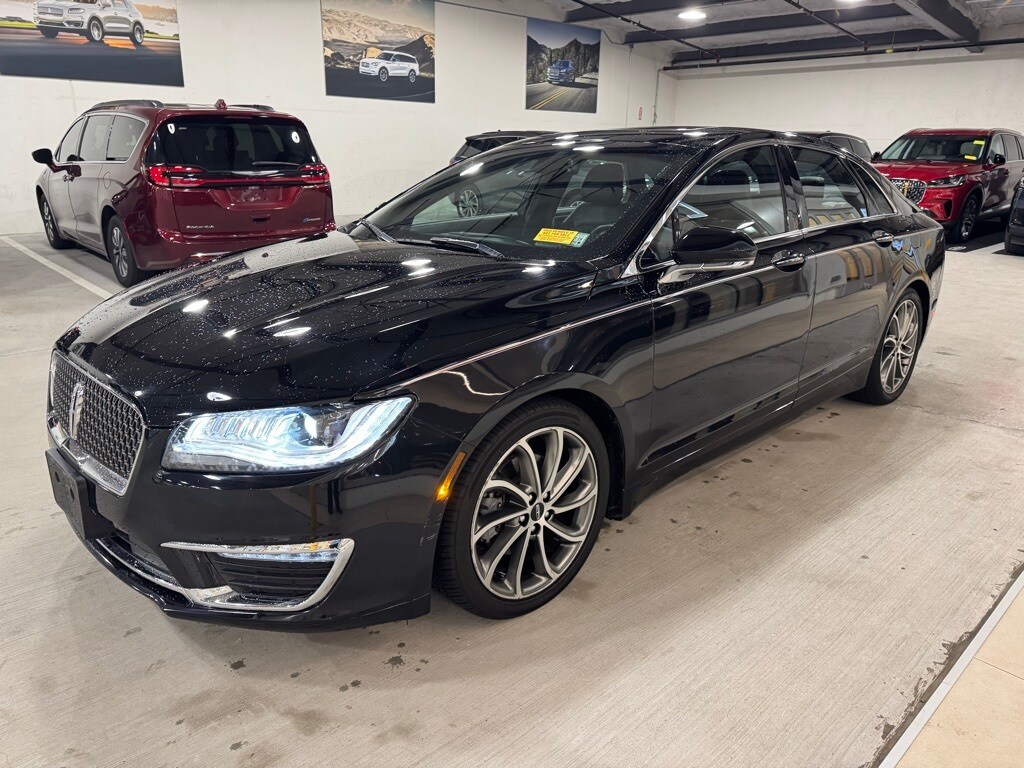 2019 Lincoln MKZ Reserve photo 3