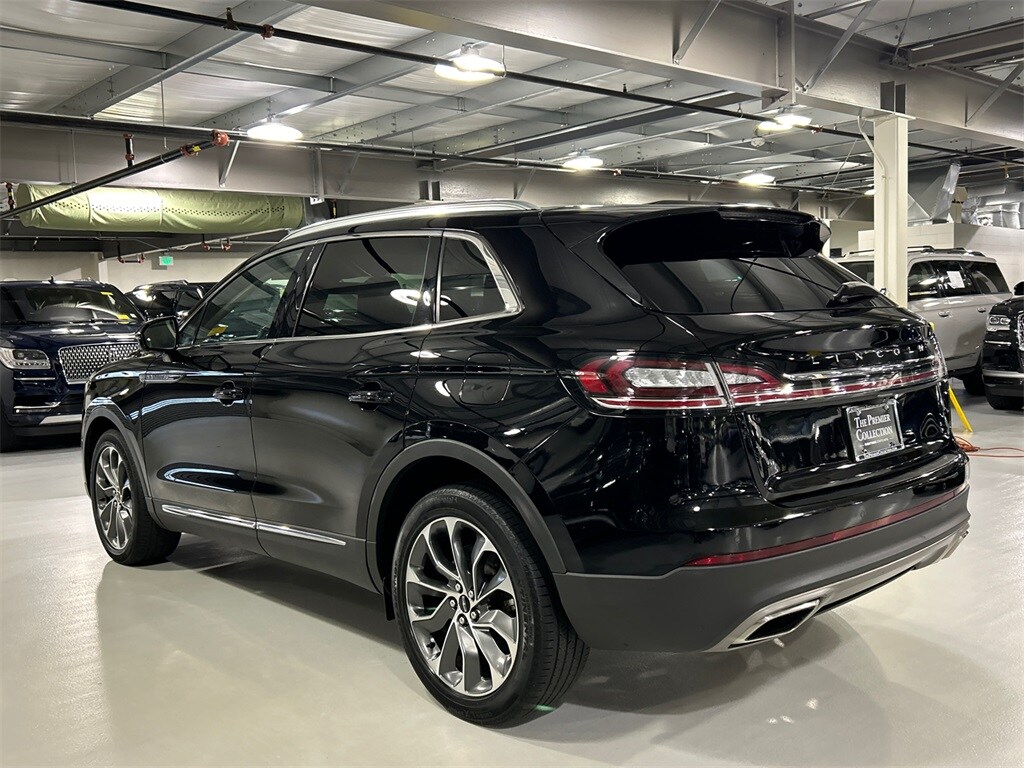 2022 Lincoln Nautilus Reserve photo 4