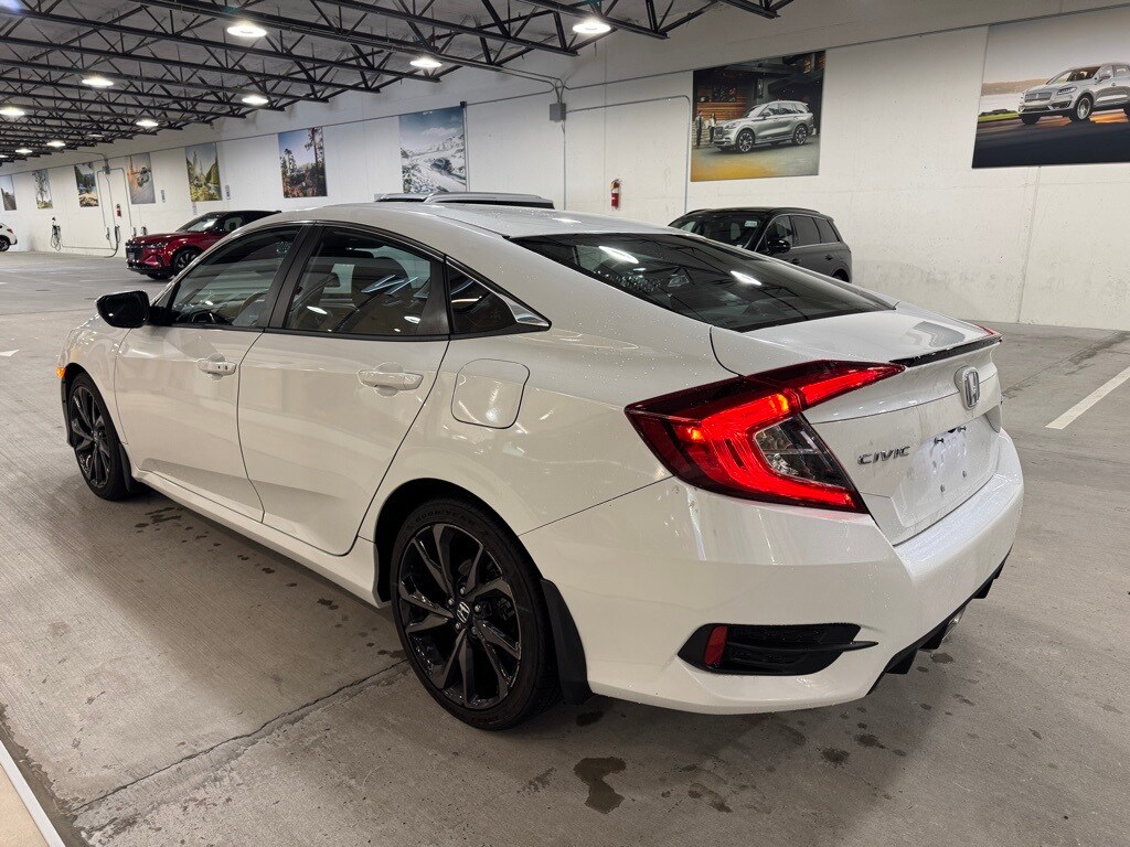 2019 Honda Civic Sport photo 3