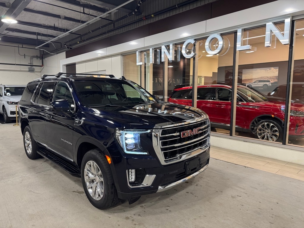 2022 GMC Yukon SLT's photo
