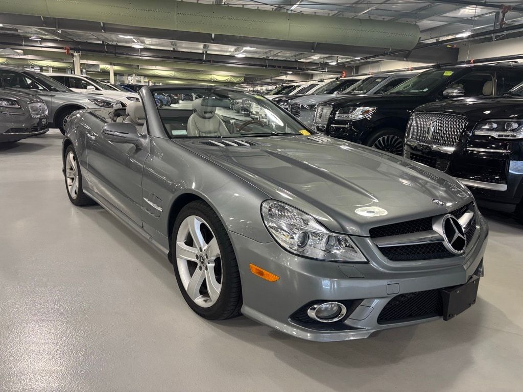 Used 2009 Mercedes-Benz SL-Class SL550 with VIN WDBSK71F69F149763 for sale in Elmsford, NY