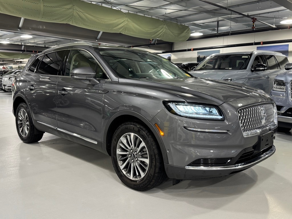 Used 2022 Lincoln Nautilus Reserve with VIN 2LMPJ8K96NBL15154 for sale in Elmsford, NY