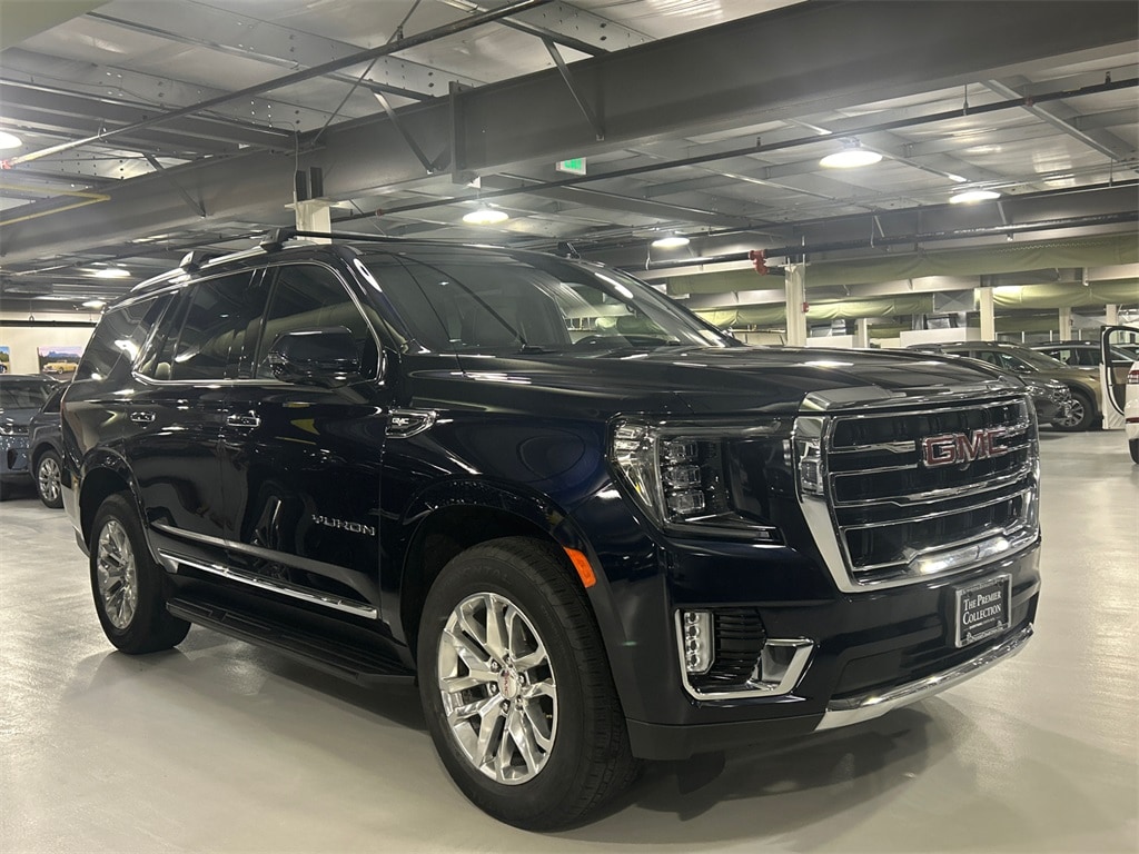 2022 GMC Yukon SLT's photo