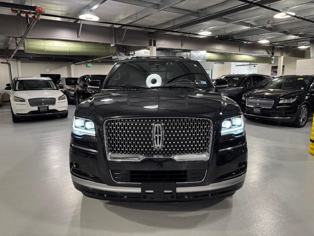 2022 Lincoln Navigator Reserve photo 3