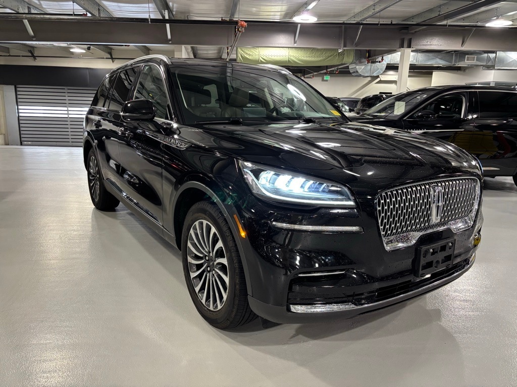 Used 2022 Lincoln Aviator Base with VIN 5LM5J6XC5NGL09038 for sale in Elmsford, NY