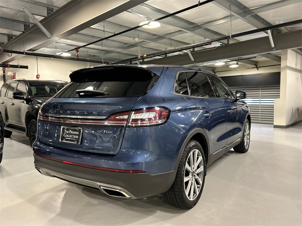 2019 Lincoln Nautilus Select photo 2