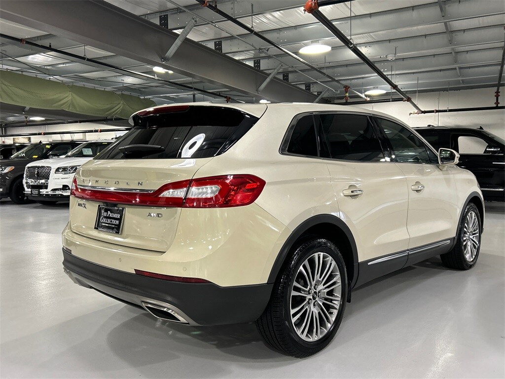 2016 Lincoln MKX Reserve photo 2