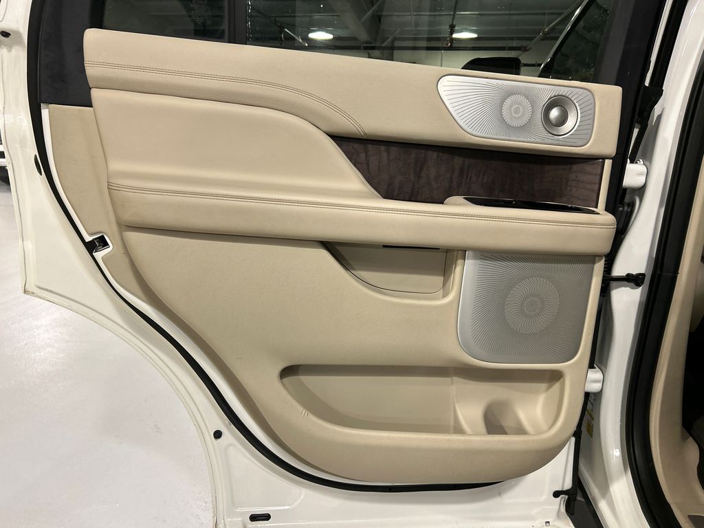 2021 Lincoln Navigator Reserve - Photo 21