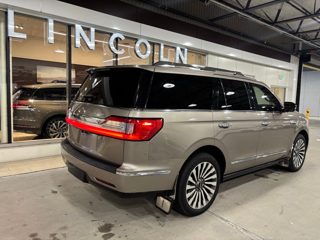 2019 Lincoln Navigator Reserve photo 2