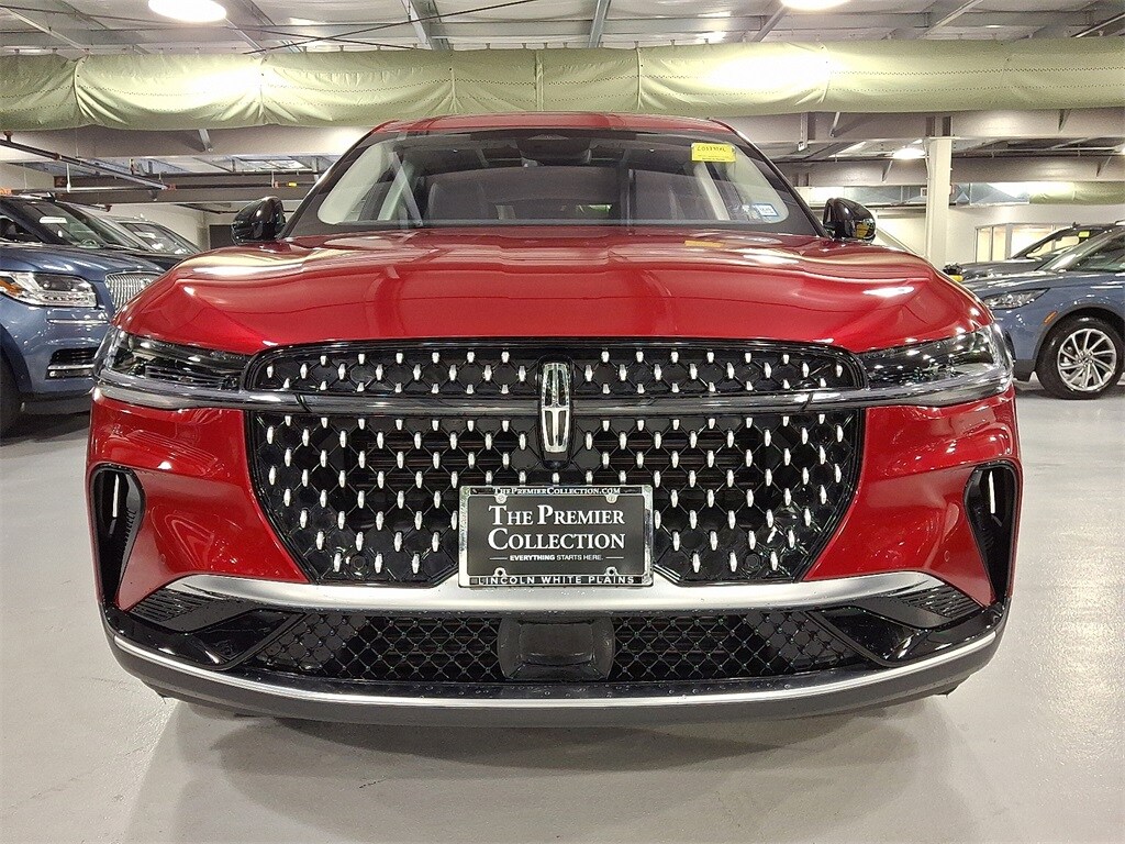 2025 Lincoln Nautilus Premiere photo 2