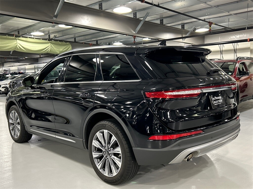 2022 Lincoln Corsair Reserve photo 4