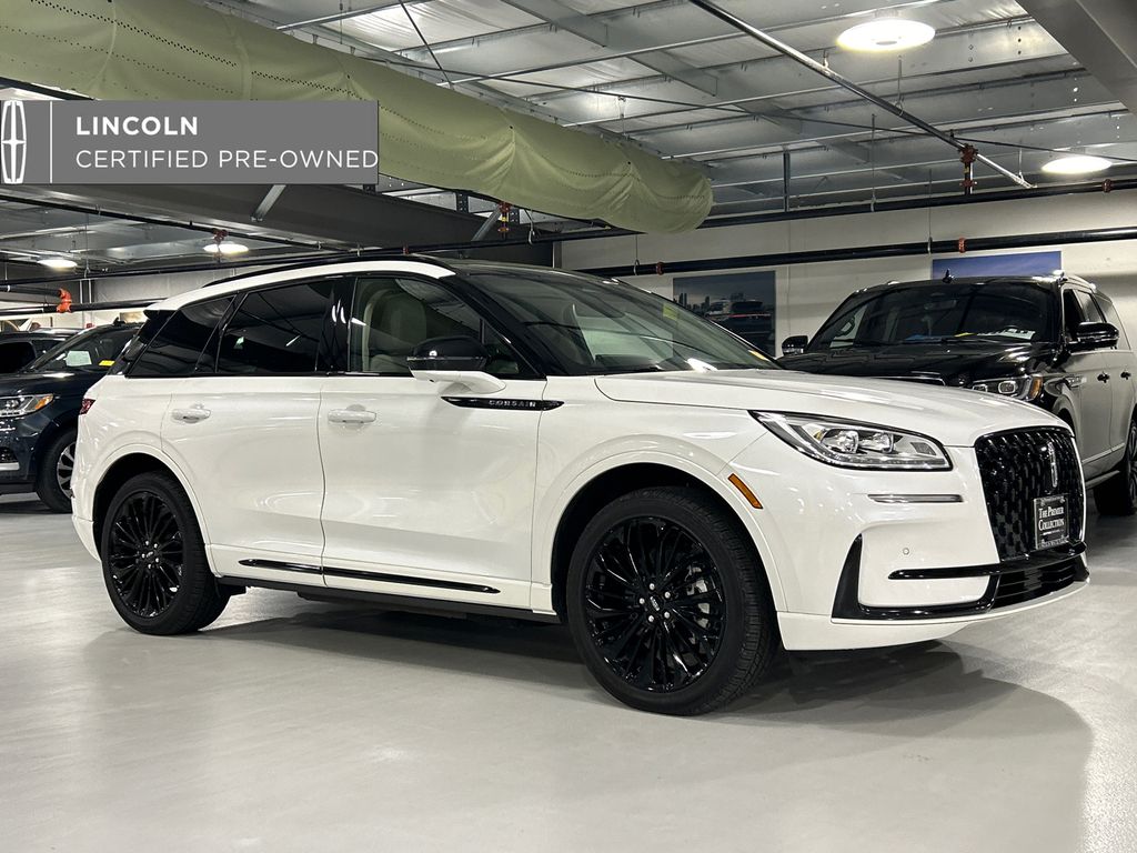2025 Lincoln Corsair Grand Touring AWD's photo