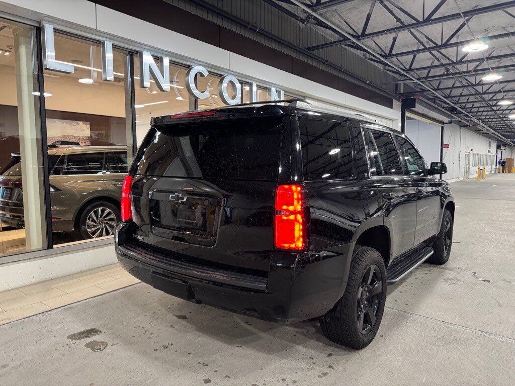 2018 Chevrolet Tahoe LT photo 2