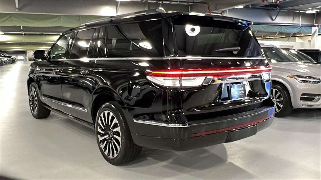2022 Lincoln Navigator Black Label photo 4