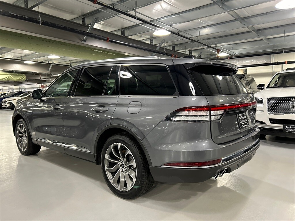 2025 Lincoln Aviator Reserve photo 3