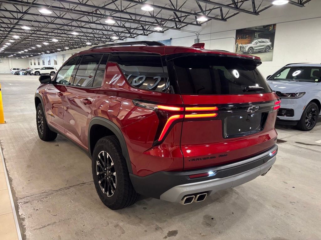 Used 2025 Chevrolet Traverse Z71 SUV