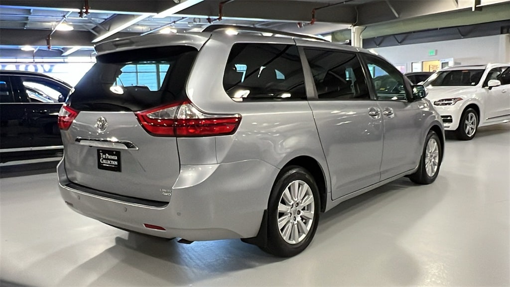 Used 2017 Toyota Sienna Limited with VIN 5TDDZ3DC3HS188387 for sale in Elmsford, NY