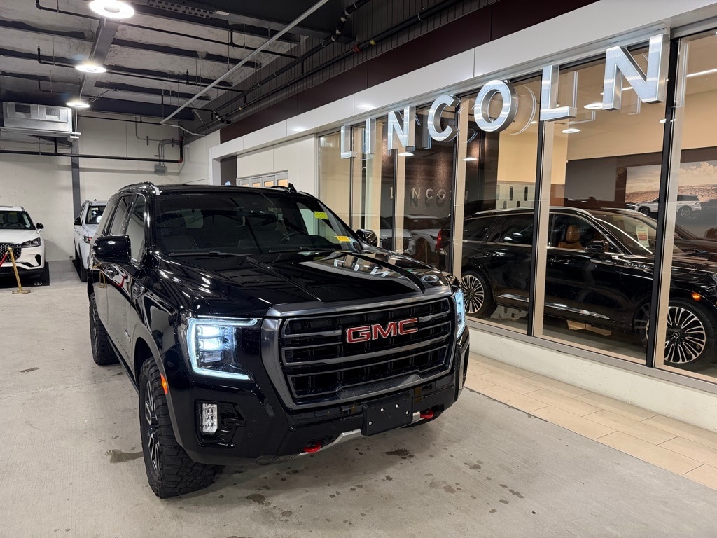 2022 GMC Yukon AT4's photo