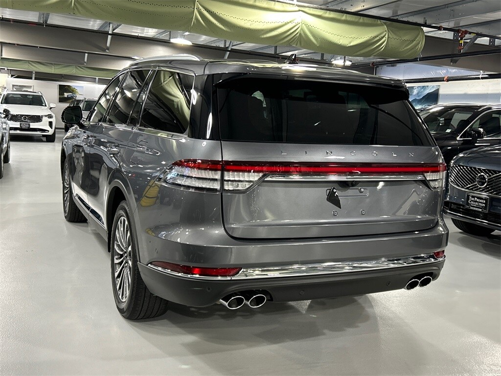 2022 Lincoln Aviator Reserve photo 3