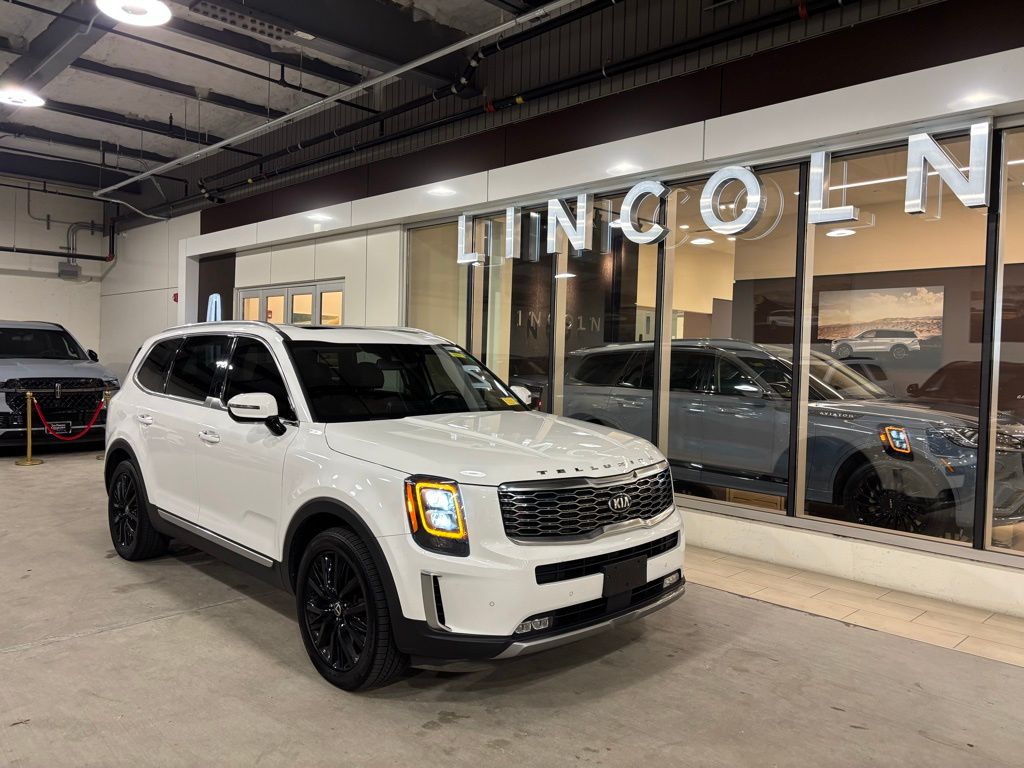 Used 2020 Kia Telluride SX with VIN 5XYP5DHC2LG018083 for sale in Elmsford, NY