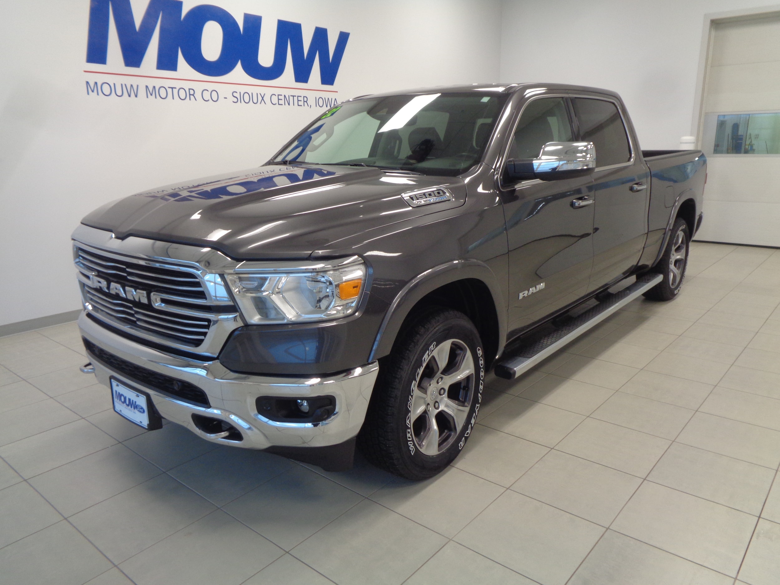 Used 2022 RAM Ram 1500 Pickup Laramie with VIN 1C6SRFRT9NN418766 for sale in Sioux Center, IA